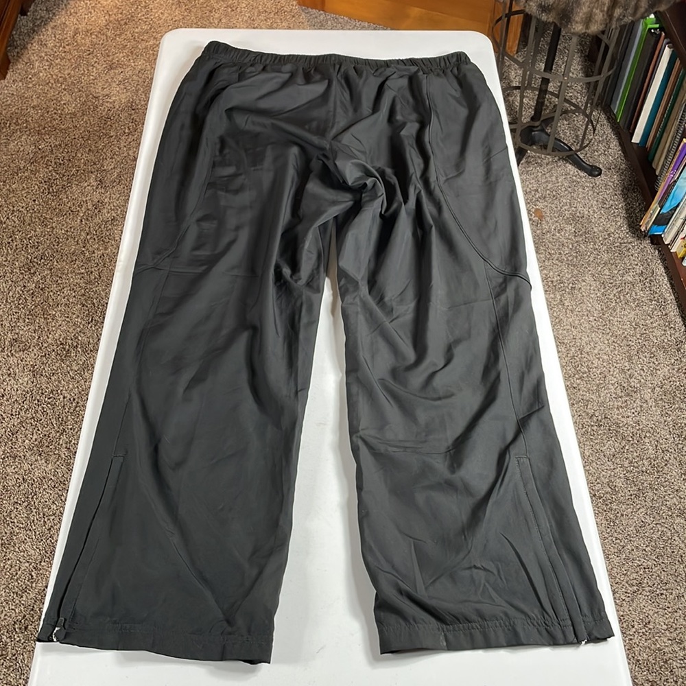 Women’s Reebok Track pants - Picture 8 of 9